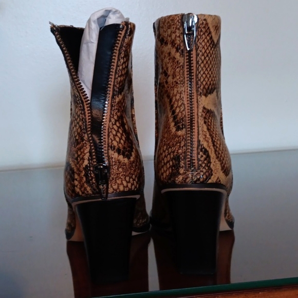 🔹️Dolce Vita - Issa Ankle Boots - Picture 8 of 12